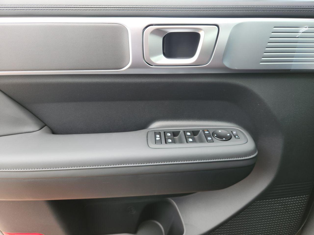 New 2026 Hampton Gray Hyundai SEL FWD image 21