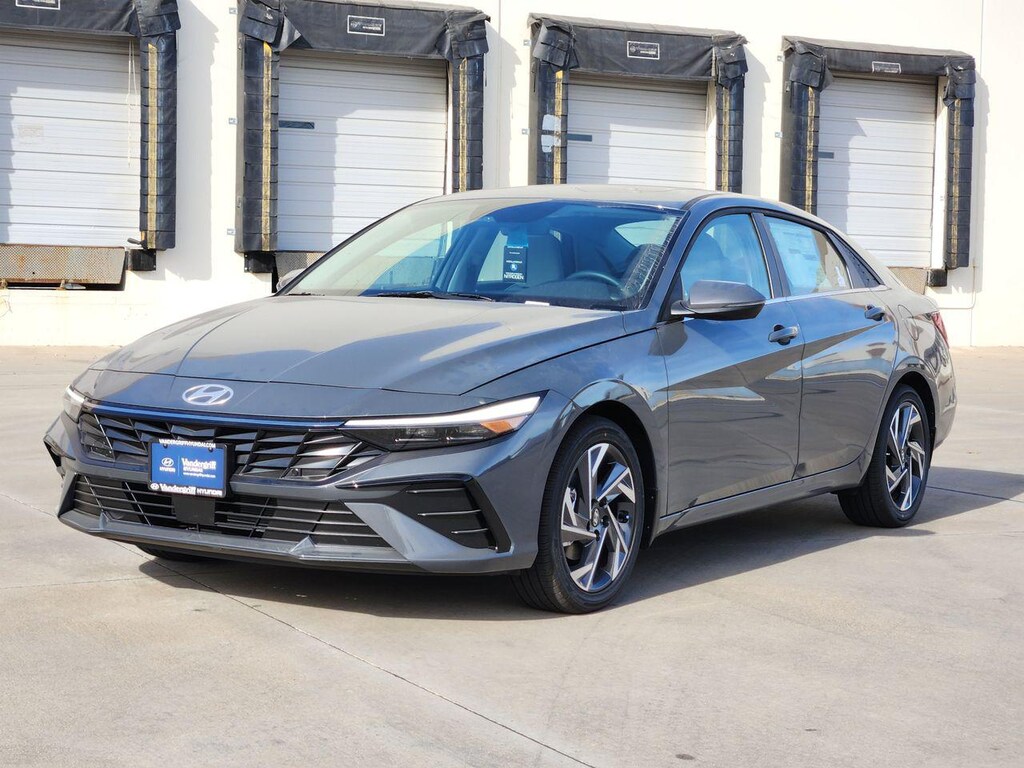 New 2026 Hyundai Elantra Limited Sedan