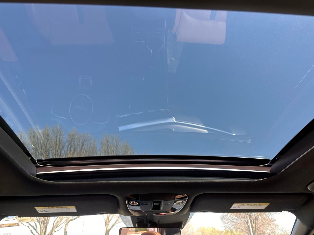 Used 2023 Sapphire Blue Kia GT image 18