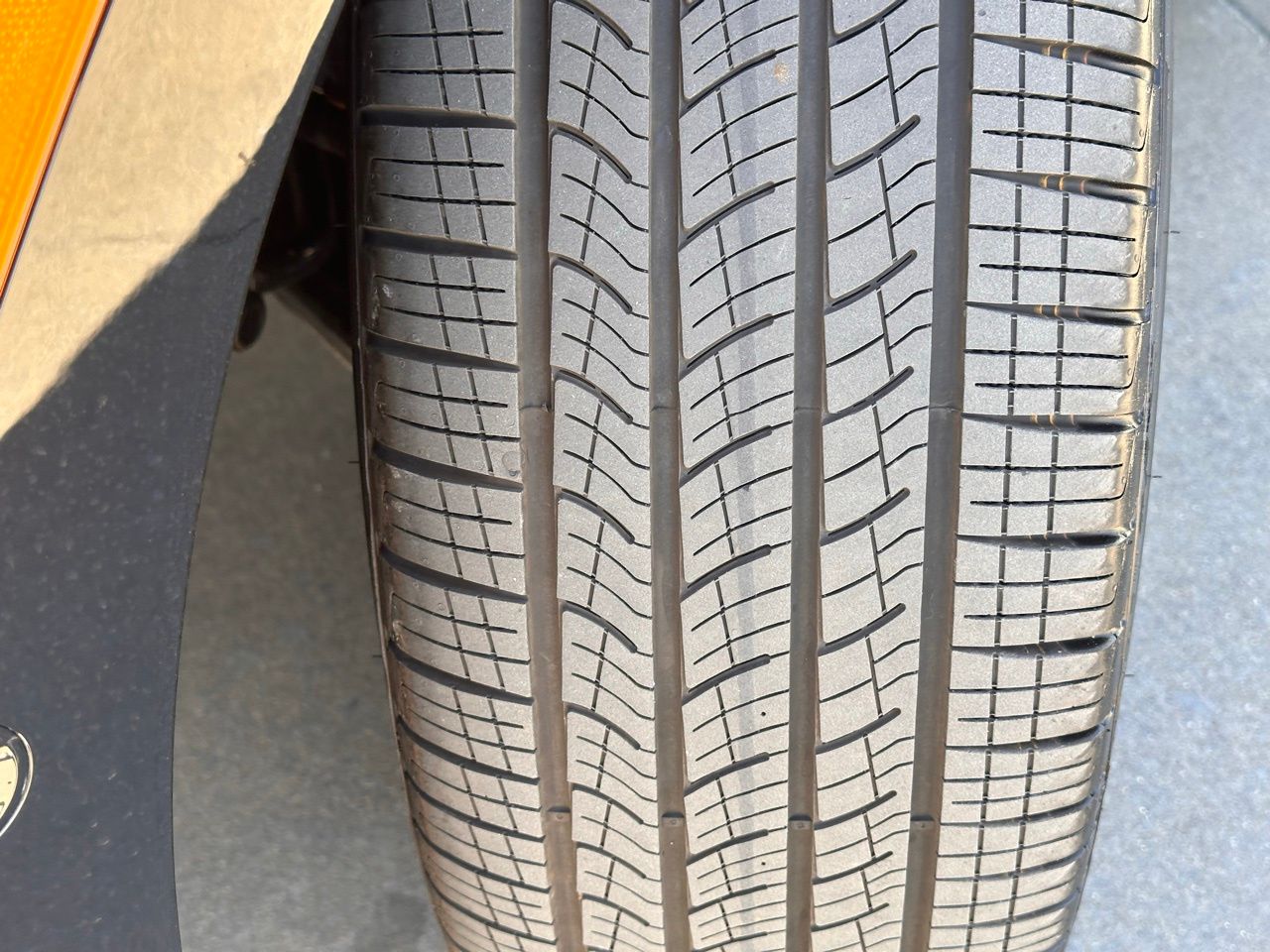 Used 2026 Phantom Black Hyundai Calligraphy image 5