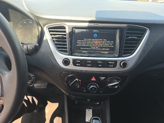 Used 2022 Forge Gray Hyundai SEL image 16