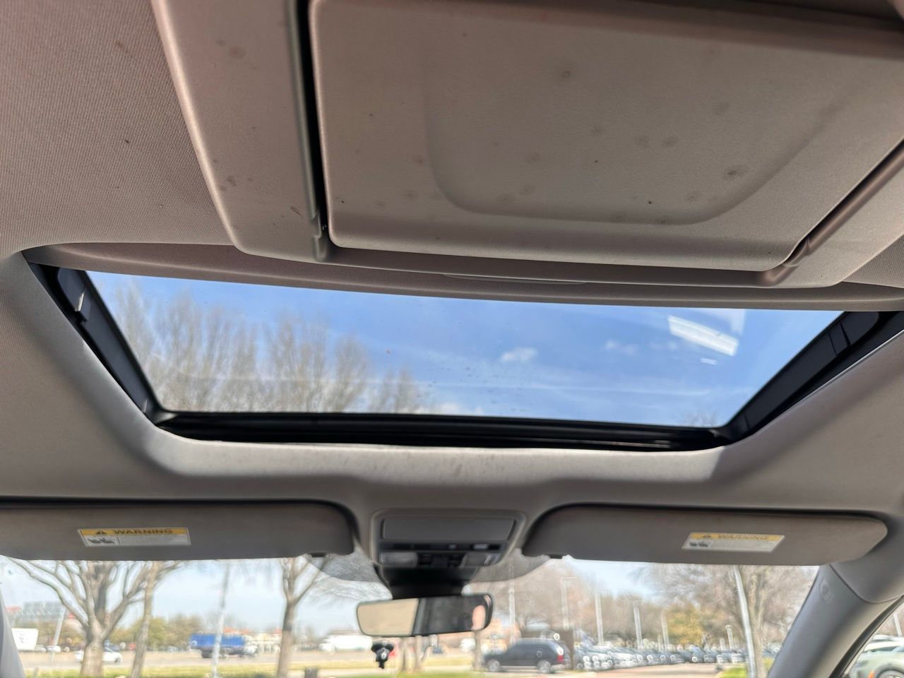 Used 2022 Lunar Silver Metallic Honda Touring image 23