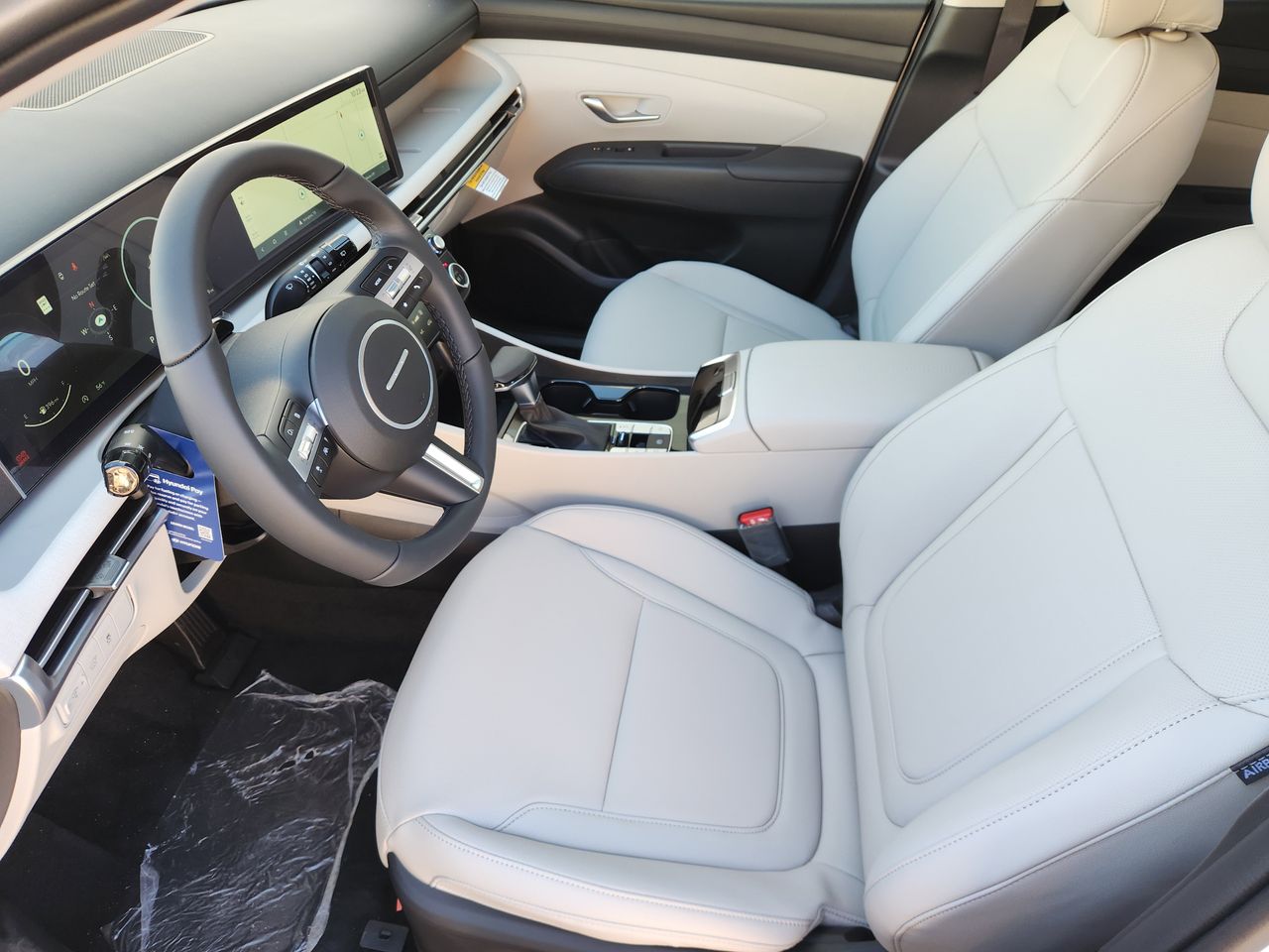 New 2026 W6H White Hyundai SEL Premium FWD image 9