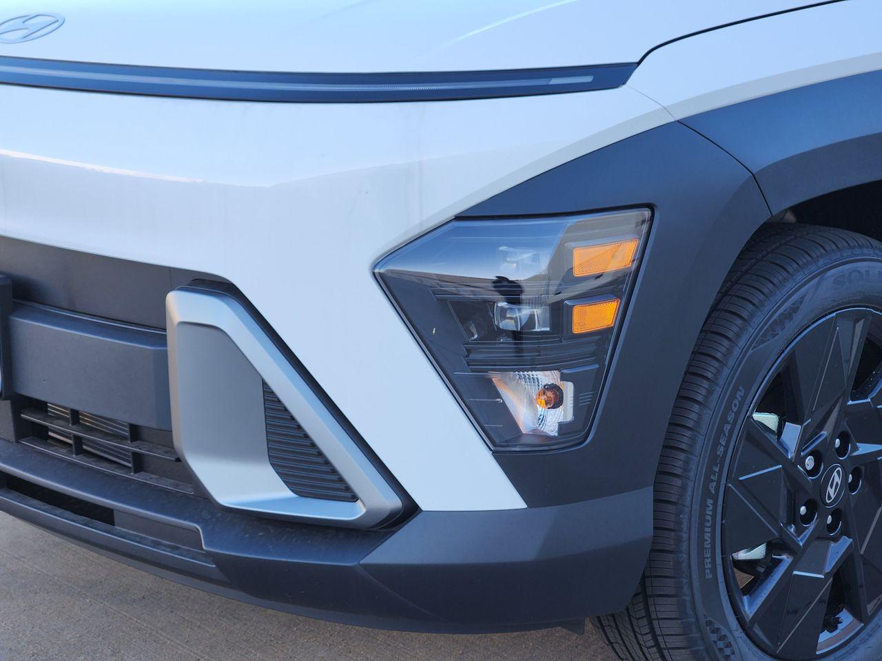 New 2026 SAW White Hyundai SEL Sport FWD image 6