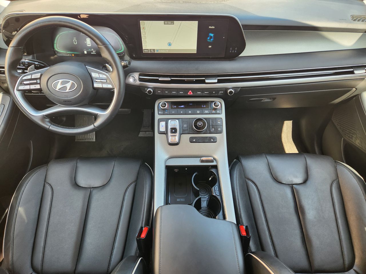 Used 2025 Hyper White Hyundai SEL image 25
