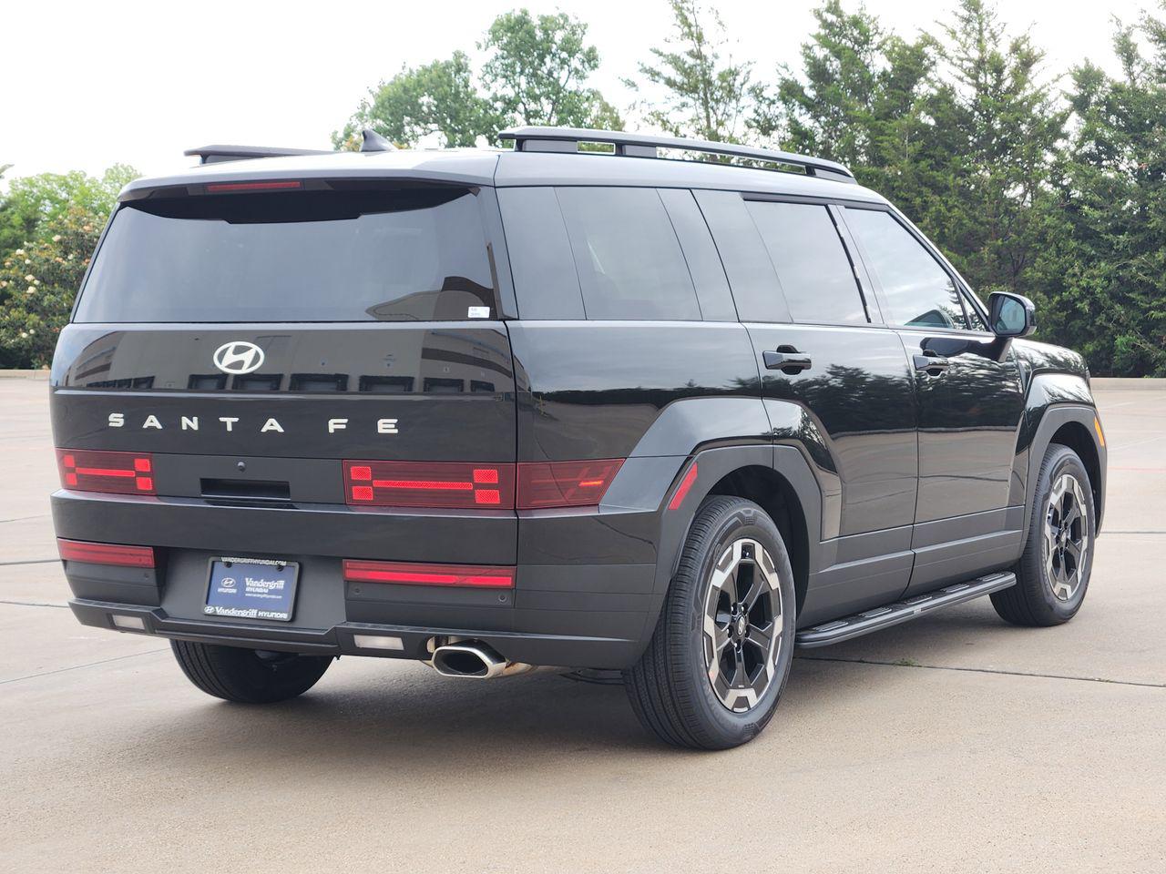 New 2026 Phantom Black Hyundai SEL FWD image 4