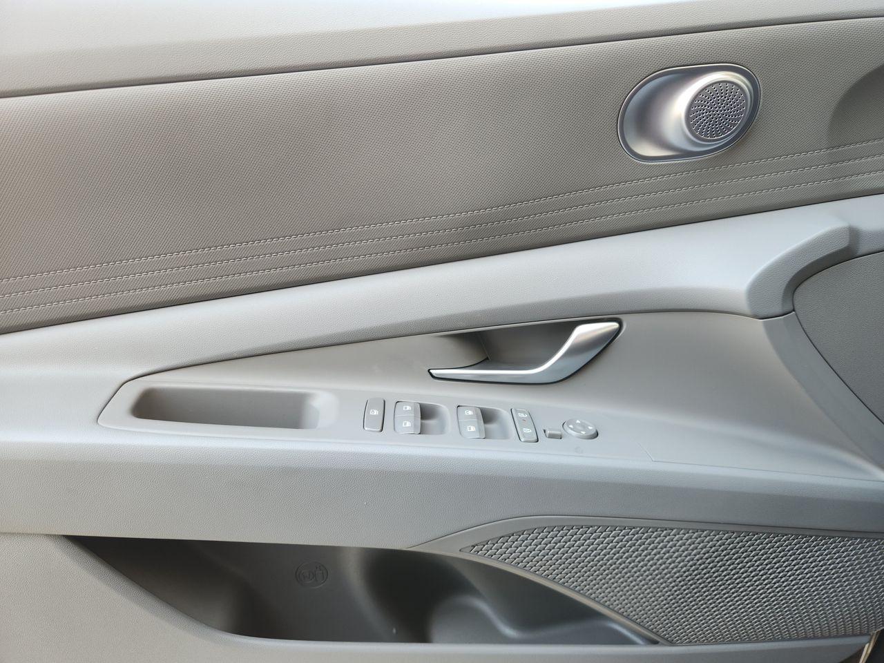 New 2026 Amazon Gray Hyundai SE image 20