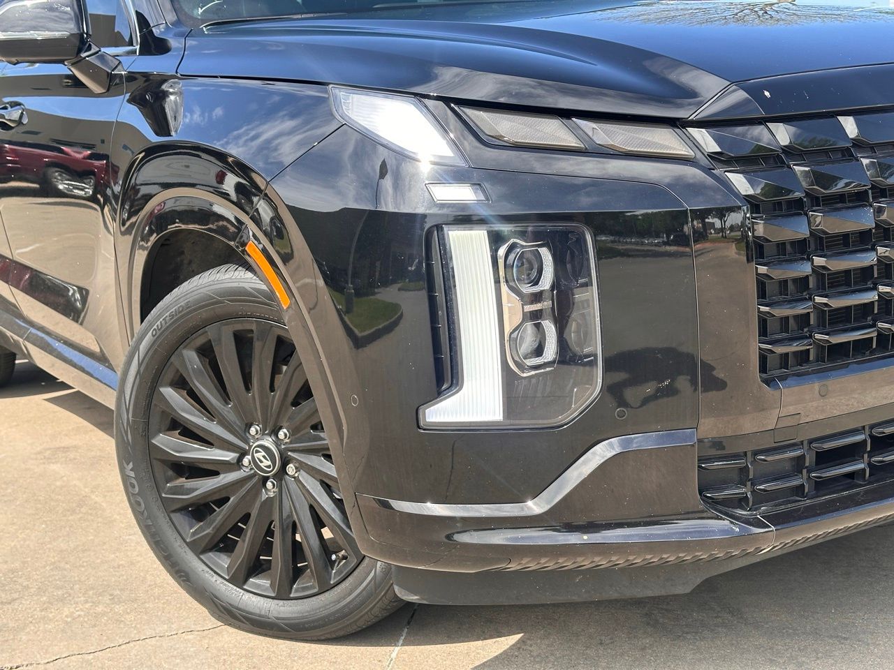 Used 2024 Abyss Black Pearl Hyundai Calligraphy Night Edition image 2