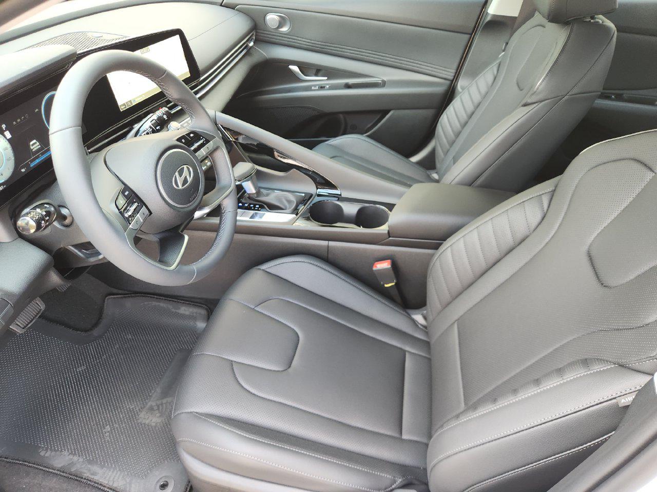 New 2026 Serenity White Hyundai Limited image 10