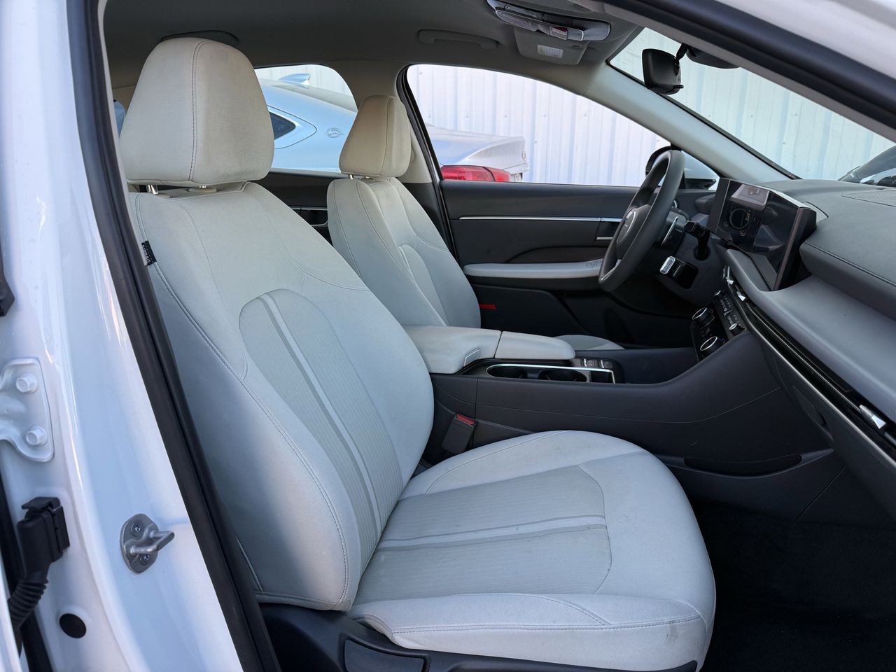 Used 2024 Serenity White Hyundai SEL image 26