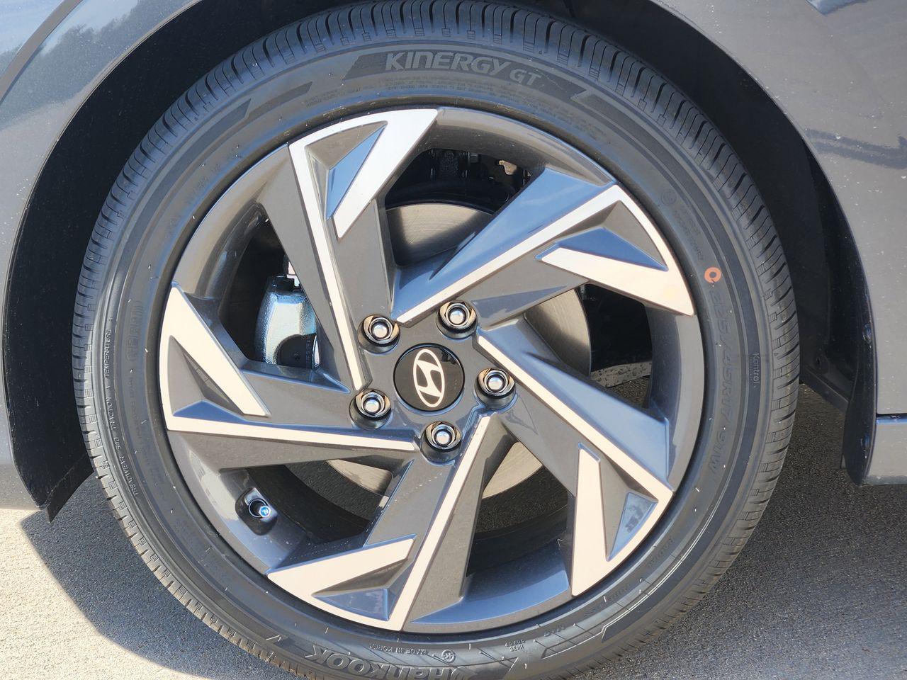 New 2026 PE2 Gray Hyundai Limited image 7