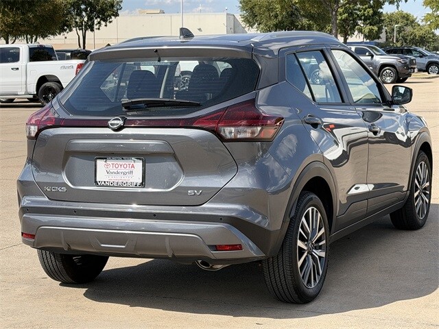 2024 Nissan Kicks SV photo 3