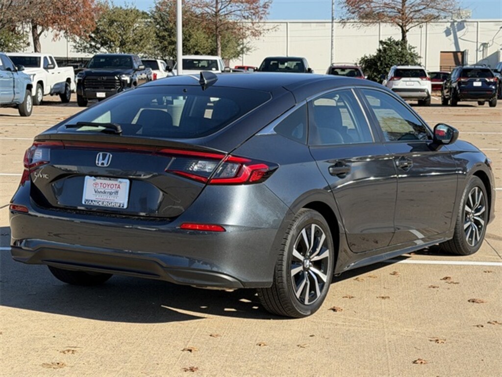 Used 2023 Honda Civic EX-L Hatchback
