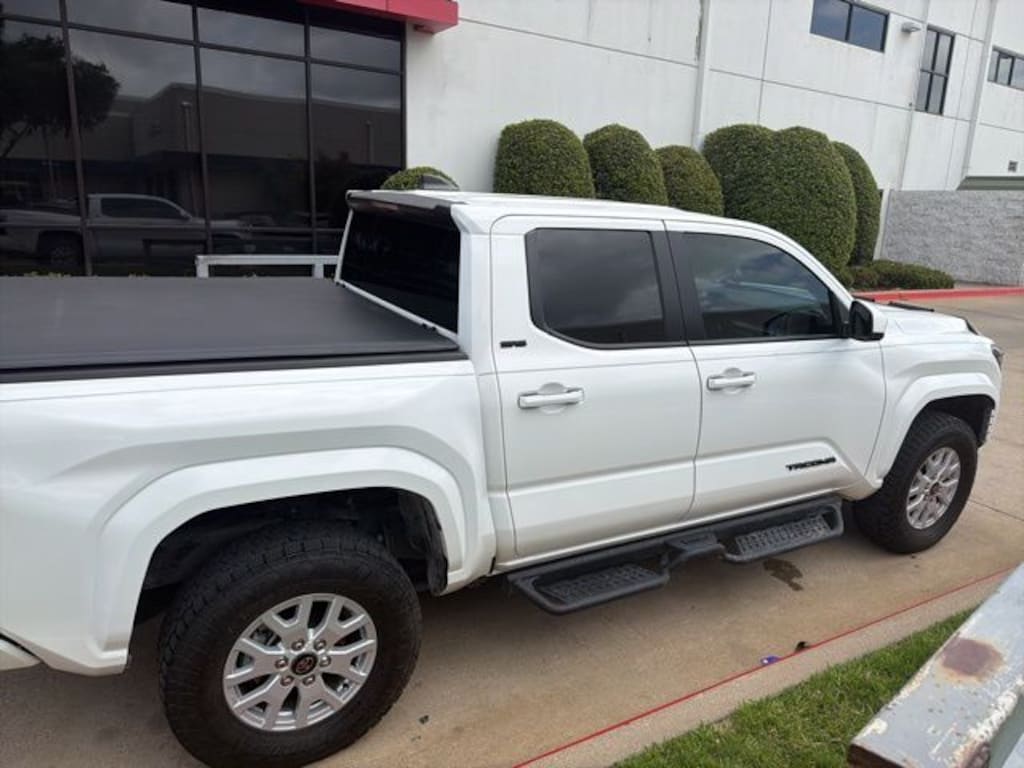 Used 2025 Toyota Tacoma SR5 Truck Double Cab