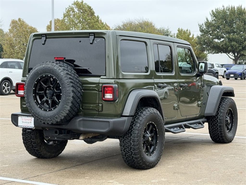 Used 2022 Jeep Wrangler Unlimited Willys SUV