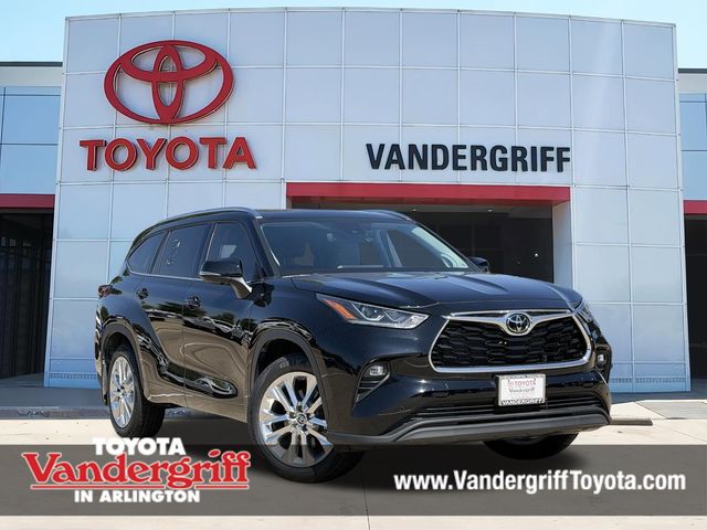 2024 Toyota Highlander SUV 
