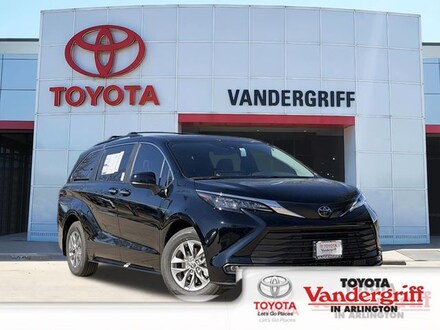 2026 Toyota Sienna XLE 8 Passenger Van Passenger Van