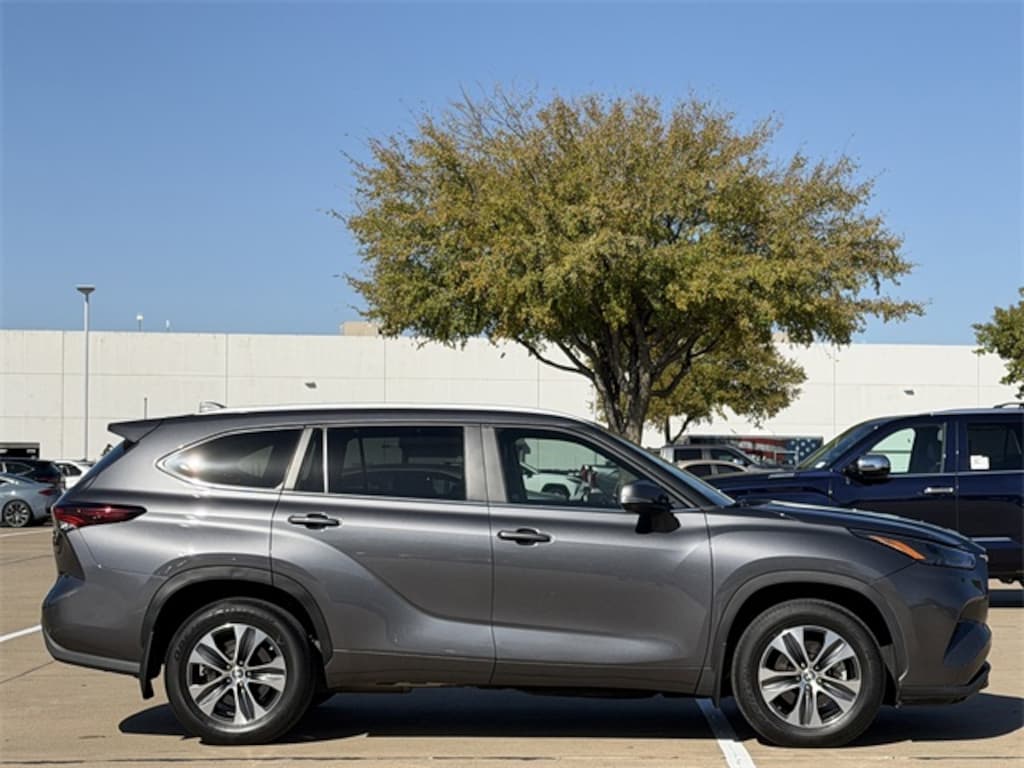Certified 2024 Toyota Highlander LE SUV