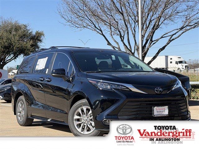 2026 Toyota Sienna Van Passenger Van 