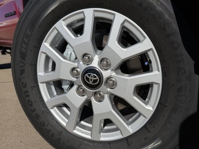 2026 Toyota Tacoma SR5 - Photo 10