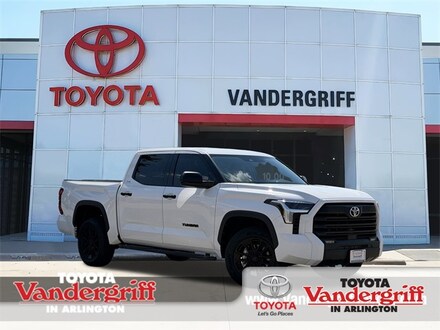2023 Toyota Tundra SR5 Truck CrewMax