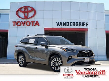 2025 Toyota Highlander Platinum SUV