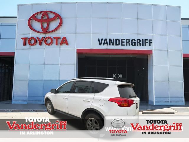 Super White 2013 Toyota RAV4 LE SUV / Crossover Front-Wheel Drive 6-Speed Automatic