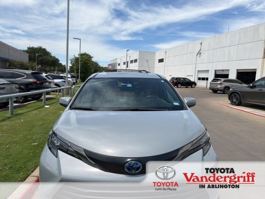Used 2024 Toyota Sienna Woodland Edition Van Passenger Van