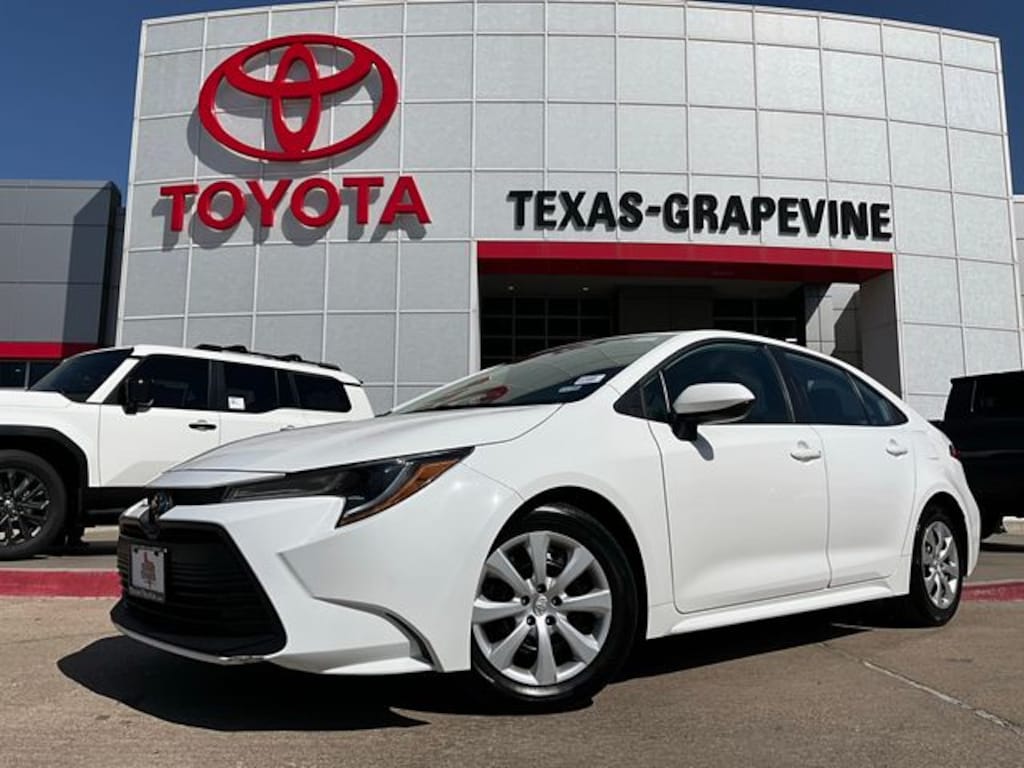 Used 2025 Toyota Corolla LE Sedan