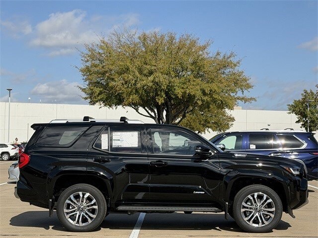 2025 Toyota 4Runner Limited photo 3