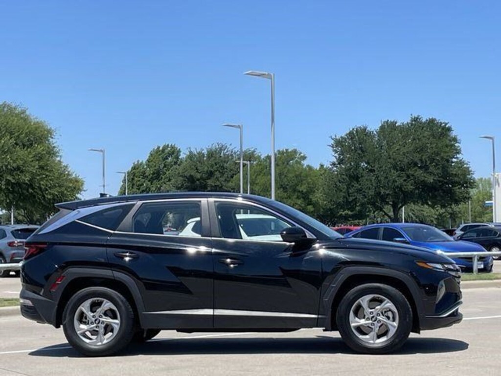 Used 2024 Hyundai Tucson SE SUV
