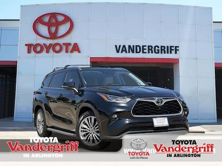 2024 Toyota Highlander Platinum SUV