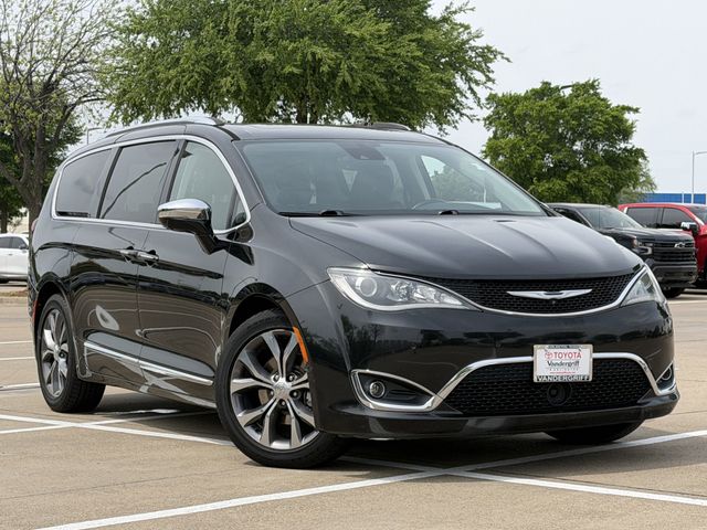 Used 2018 Chrysler Pacifica Limited with VIN 2C4RC1GG7JR154400 for sale in Arlington, TX