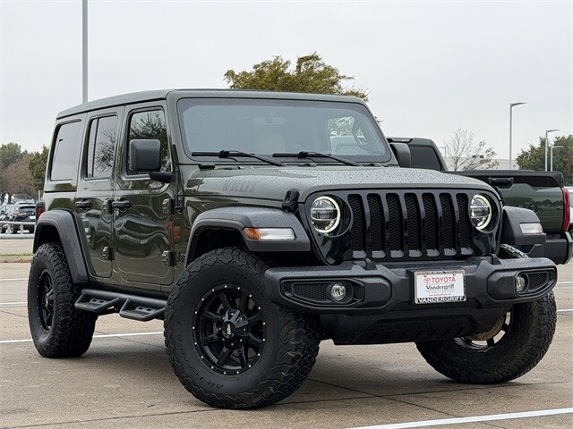2022 Jeep Wrangler Unlimited Willys photo 2