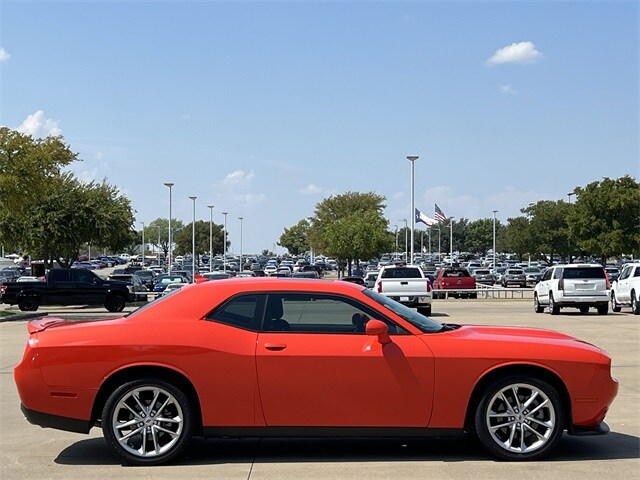 2023 Dodge Challenger GT photo 2