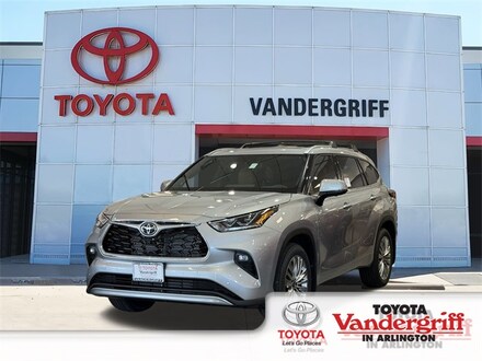 2025 Toyota Highlander Platinum SUV