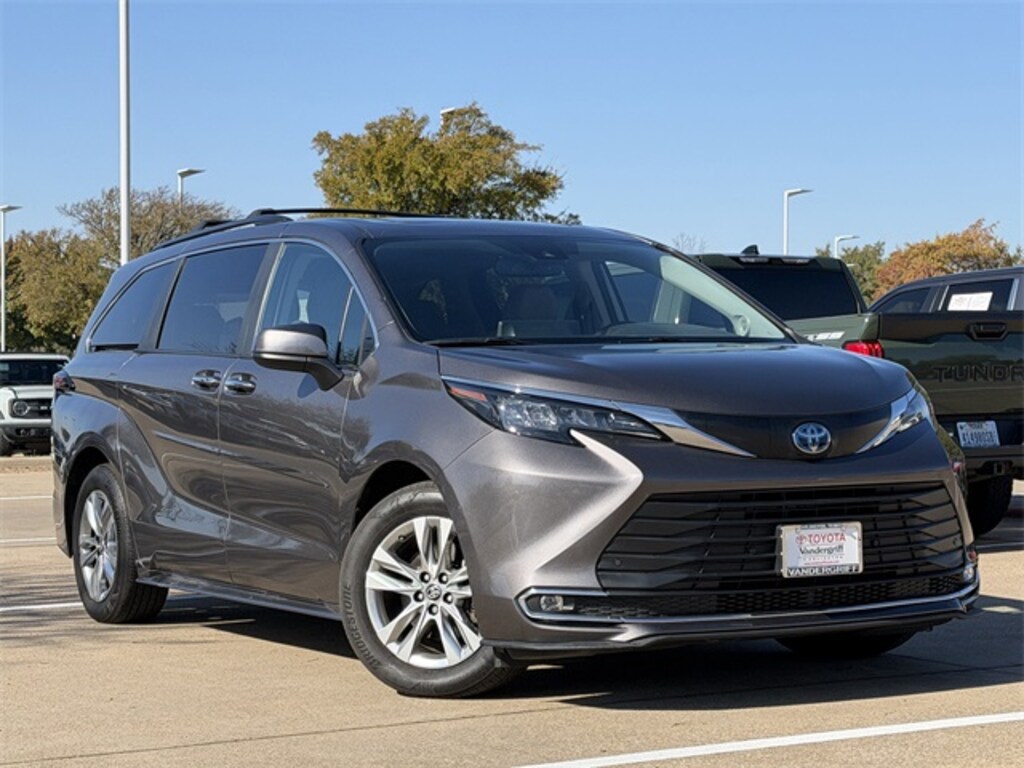 Certified 2024 Toyota Sienna XLE Van Passenger Van