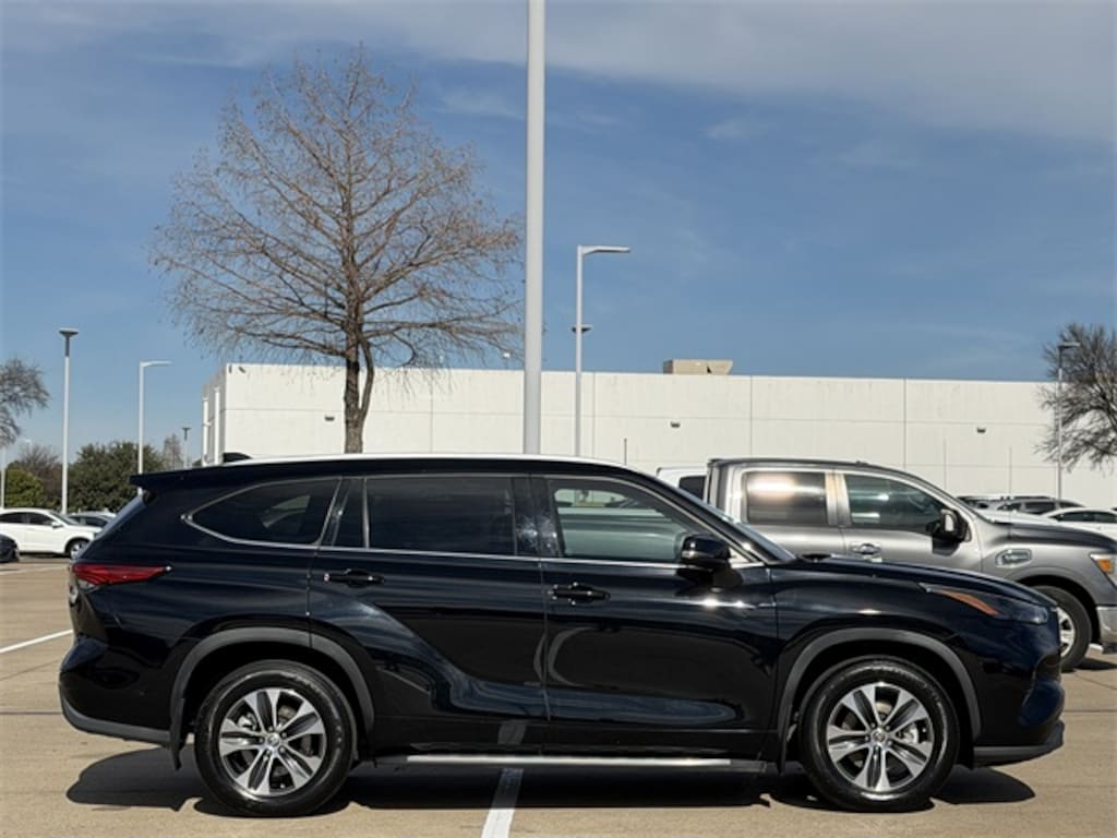 Certified 2022 Toyota Highlander XLE SUV