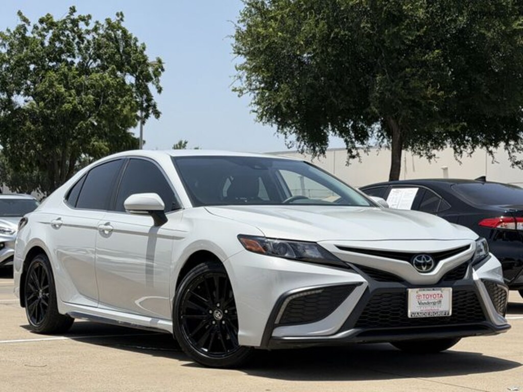 Used 2024 Toyota Camry SE Sedan