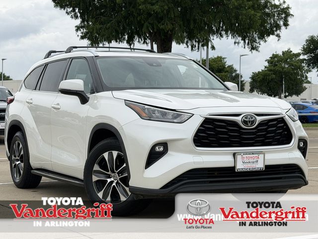 2020 Toyota Highlander XLE 4x2 V6's photo