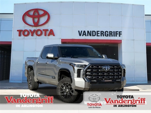 2024 Toyota Tundra Platinum's photo