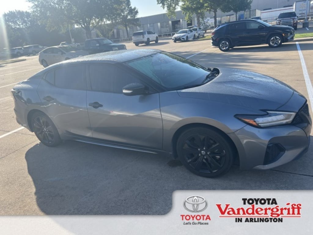 Used 2022 Nissan Maxima SV Sedan