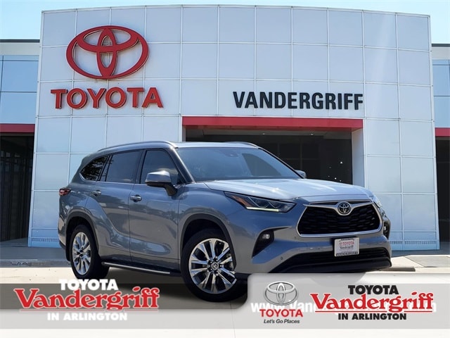 2023 Toyota Highlander SUV 