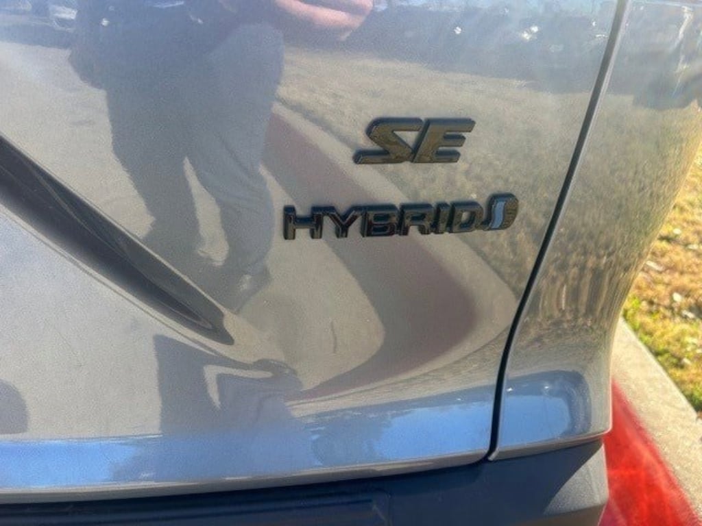 Used 2024 Toyota Corolla Cross Hybrid Hybrid SE SUV