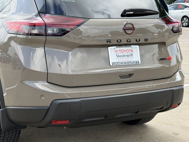 2025 Nissan Rogue Rock Creek - Photo 6