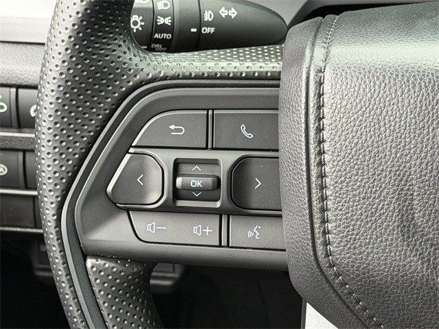 2026 Toyota Tacoma SR5 - Photo 14