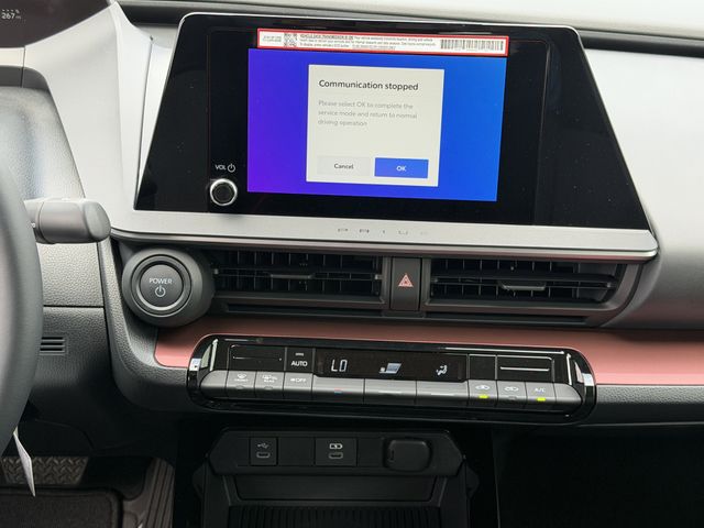 2026 Toyota Prius Plug-in Hybrid SE - Photo 16