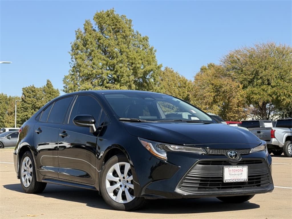 Certified 2024 Toyota Corolla LE Sedan