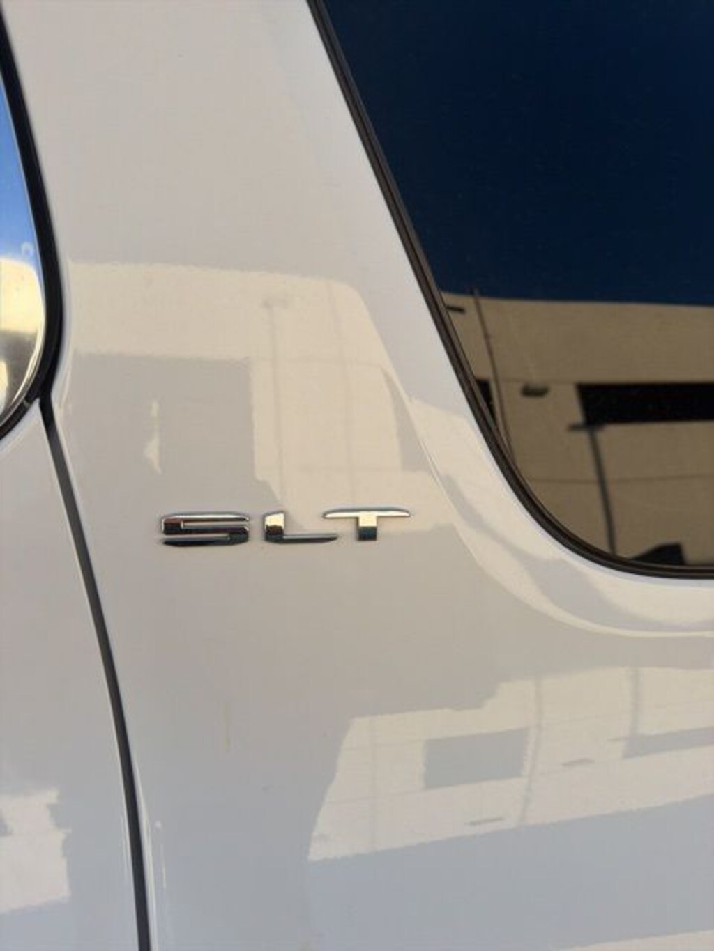 Used 2023 GMC Acadia SLT SUV