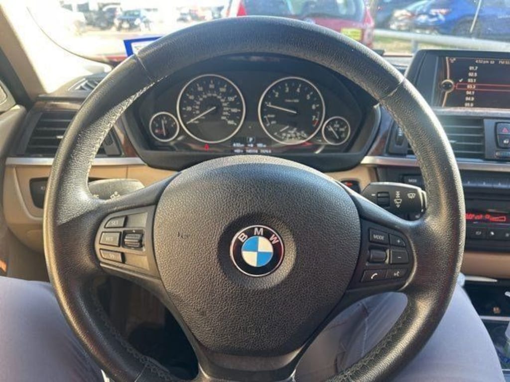 Used 2014 BMW 320i 320i Sedan